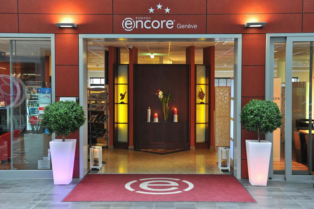 Ramada Encore By Wyndham Geneva Carouge Exterior photo