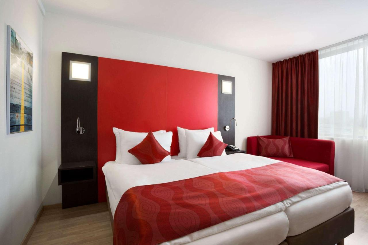 Ramada Encore By Wyndham Geneva Carouge Exterior photo