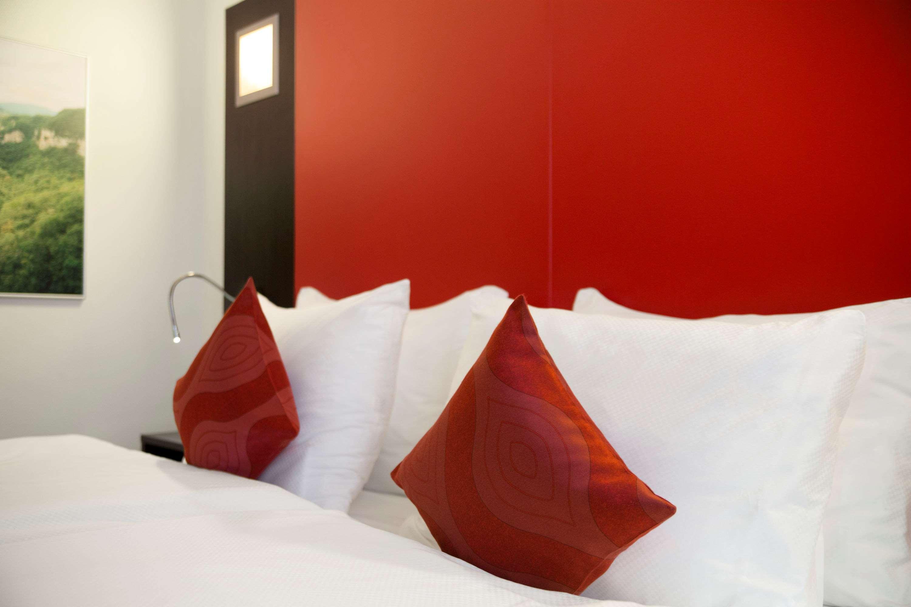 Ramada Encore By Wyndham Geneva Carouge Exterior photo