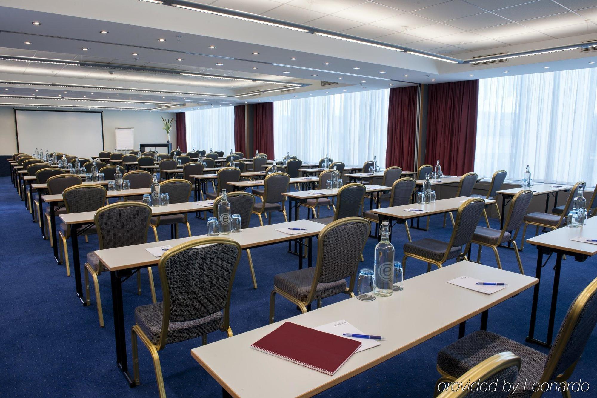 Ramada Encore By Wyndham Geneva Carouge Exterior photo