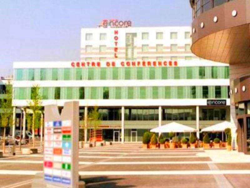 Ramada Encore By Wyndham Geneva Carouge Exterior photo
