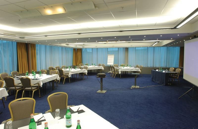 Ramada Encore By Wyndham Geneva Carouge Exterior photo